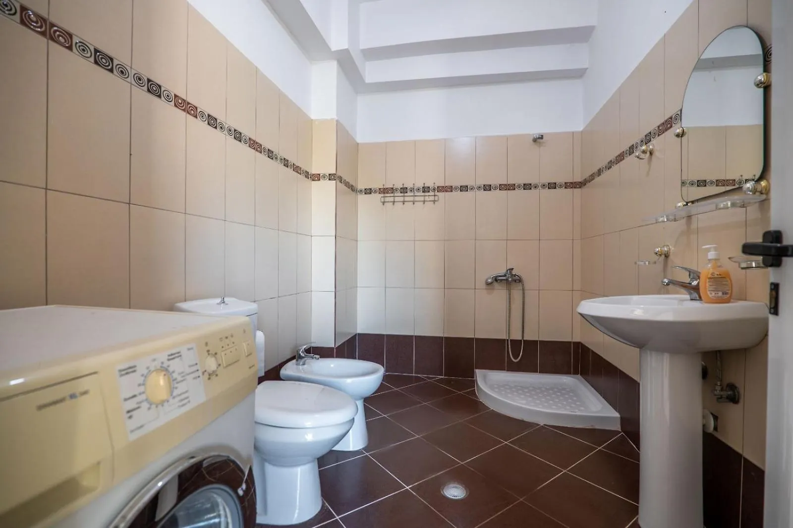 Villa Asllani Ap1 Sarande